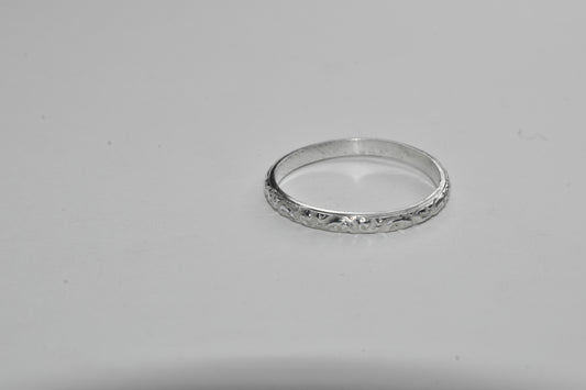 Le Floral | Simple Sterling Silver Floral Stacker Band